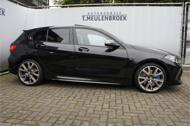 BMW 1-SERIE M135i xDrive High Executive Panoramadak, Head up