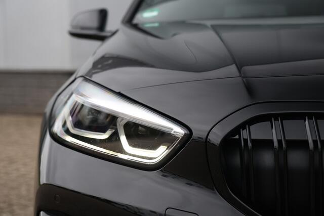 BMW 1-SERIE 118i Executive Sportline NAP|Pano|Trekh|Cam|Leder|Sportst