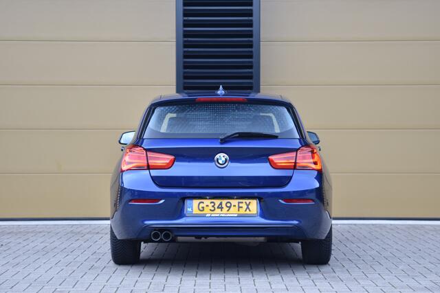 BMW 1-SERIE 120i High Executive * Sportstoelen * LED * Afneembare Trekhaak *