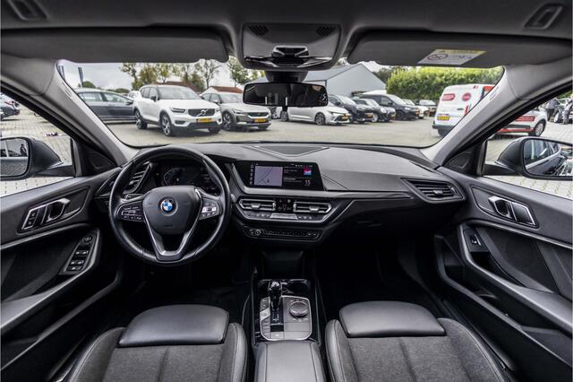 BMW 1-SERIE 118i Business Edition | LED | NL Auto | Carplay