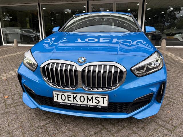 BMW 1-SERIE 118 M-Pakket Digt Cockpit Navigatie PDC Half Leder LM17