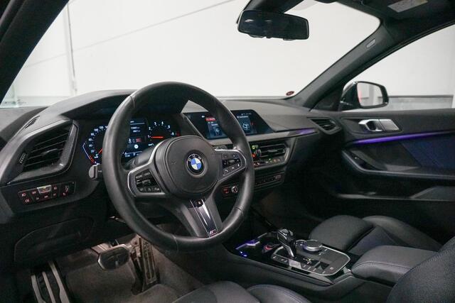 BMW 1-SERIE 118i M-Sport | CarPlay | Stuurverwarming
