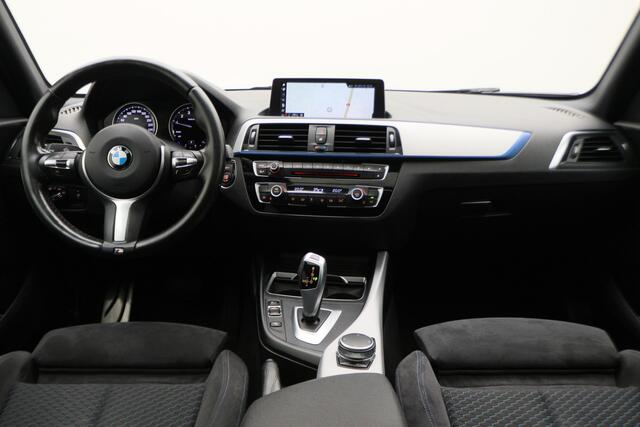 BMW 1-SERIE 118i Executive M Sport Automaat Schuif-/kanteldak, Camera, Navigatie, Climate, LED, 18"