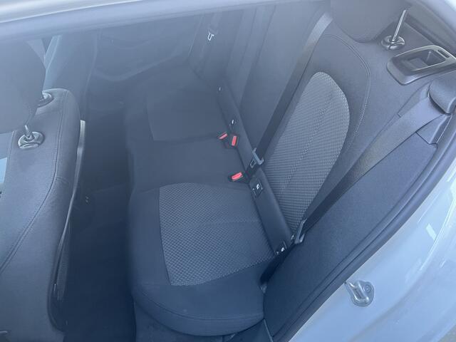 BMW 1-SERIE 116i Business Edition / Clima / Virtual / Led / Pdc 50%deal 8975 ACTIE