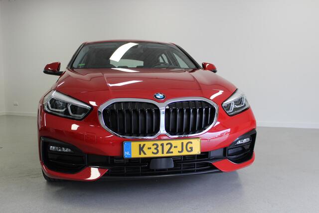 BMW 1-SERIE 116d Executive Edition | NL-AUTO+N.A.P! | NAVIGATIE | 17'LMV | CARPLAY | CLIMA | SFEER | CRUISE | LED |