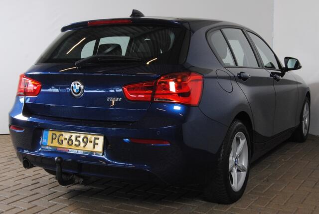 BMW 1-SERIE 118i Corp. L. Exec.