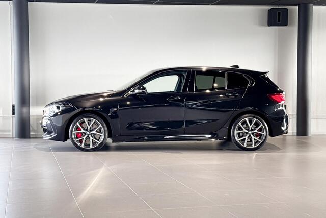 BMW 1-SERIE 118i | M Sport Pro | Stoelverwarming | Trekhaak |