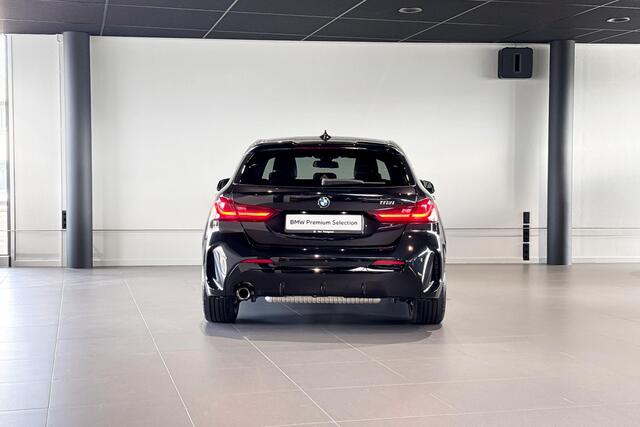 BMW 1-SERIE 118i | M Sport Pro | Stoelverwarming | Trekhaak |