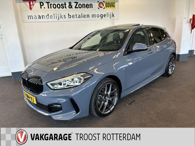 BMW 1-SERIE 118i M Sport | Panoramadak | Dealer onderhouden | Nederlands geleverd | Achteruitrijcamera | Digital dashboard | Cruise control | Climate control | Elek. inklapbare spiegels | Adaptief onderstel