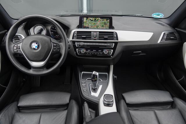 BMW 1-SERIE 118i 136Pk Aut. | High Executive | LED | PDC | Leder | 18''