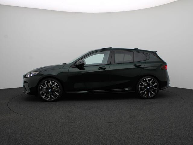 BMW 1-SERIE Sserie 120 M Sportpakket Pro | Premium Pack | Stuurwielrand Verwarmd | M Adaptief onderstel | Panoramadak | Driving Assistant | DAB | Harman Kardon | 19''