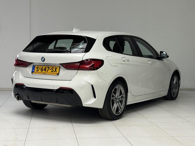 BMW 1-SERIE 118i High Executive | Stoelverwarming | Navi | PDC | Clima |