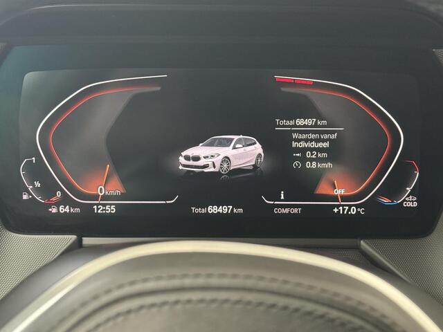 BMW 1-SERIE 118i High Executive | Stoelverwarming | Navi | PDC | Clima |