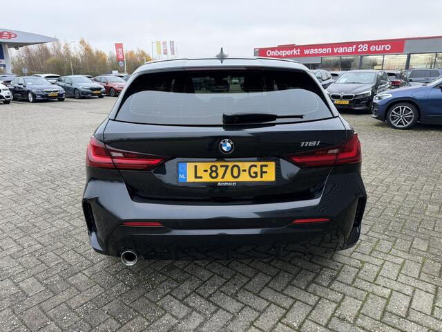 BMW 1-SERIE 118i Automaat M Sport Leer Carplay Cruise Control Adaptieve LED BTW Auto