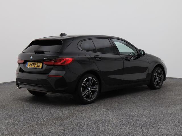 BMW 1-SERIE 118i Executive Edition Automaat | NAVI | CARPLAY