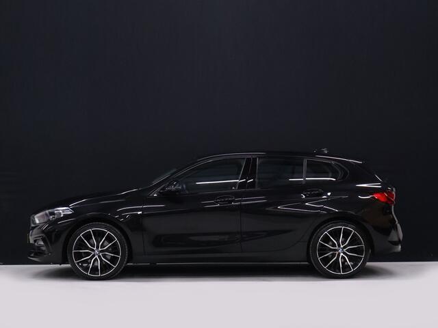 BMW 1-SERIE 118i Sport Line [APPLE CARPLAY, ANDROID AUTO, CRUISE CONTROL, PDC V+A , AUTOMATISCHE AIRCO, LANE ASSIST, BMW LED, NIEUWSTAAT]