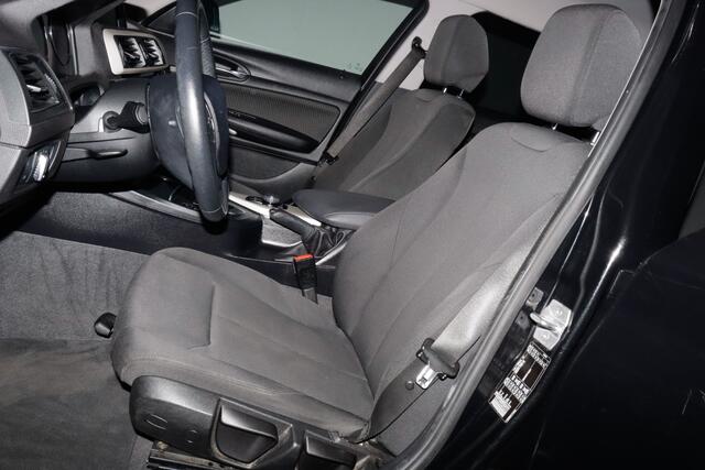 BMW 1-SERIE 120iA Executive CLIMA | CRUISE | BLUETOOTH | LMV 18'' | PDC