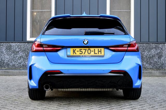 BMW 1-SERIE 118i M-Sport Rijklaarprijs-Garantie Navigatie Led Apple carplay Camera Electr Klep Trekhaak