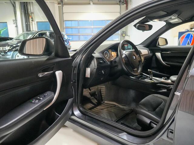 BMW 1-SERIE 120i High Executive