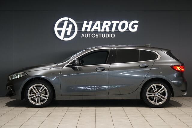 BMW 1-SERIE 118i Executive Edition + HARMAN KARDON / CAMERA / STOELVERWARMING