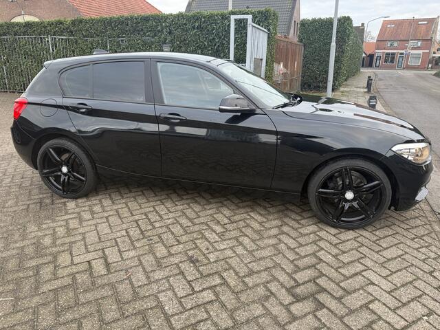 BMW 1-SERIE 116i FACELIFT NAVI/CLIMA