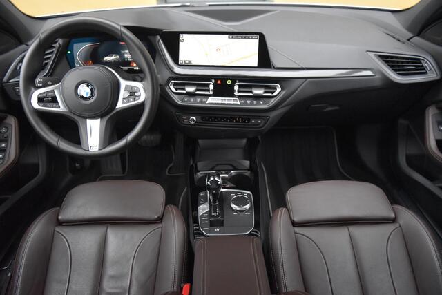 BMW 1-SERIE 118i High Executive Edition * Sportstoelen * Lichtpakket * M-Stuurwiel *
