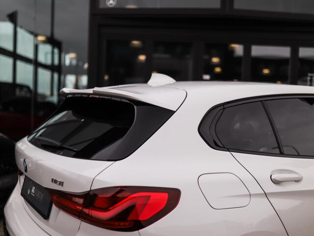 BMW 1-SERIE 118i High Executive | M-Sport | PDC | LED | Cruise Control