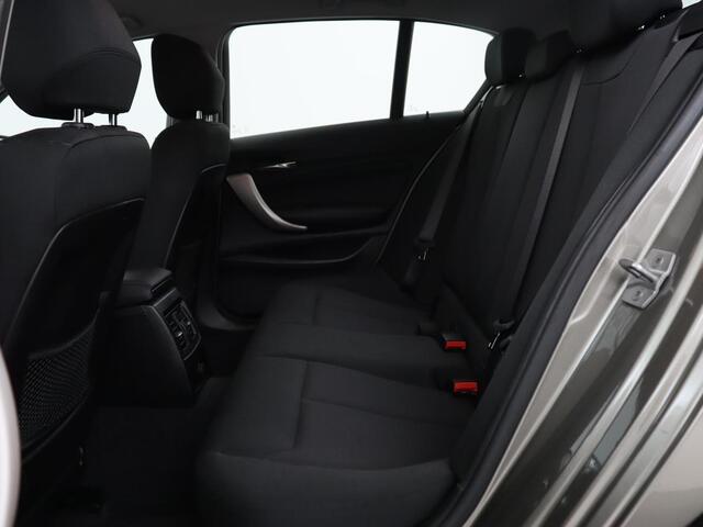 BMW 1-SERIE 118i Executive | 65.000 NAP | Cruise Control | Navigatie | Trekhaak | PDC | Bleutooth | Xenon | Automaat