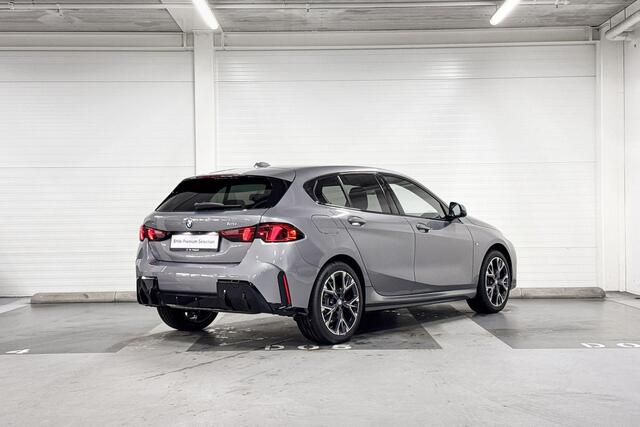 BMW 1-SERIE 120 | M-Sport Design | Driving Assistant | Harman/Kardon