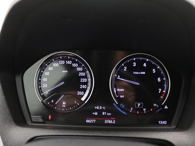 BMW 1-SERIE 118i Executive 136PK Aut8 Trekhaak, Achteruitrijcamera, Alarm, Clima, Navi, 17" LM velgen, Cruise Controle, Full LED Koplampen