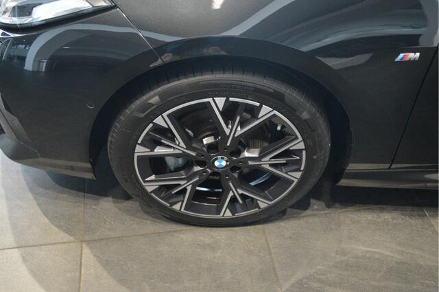 BMW 1-SERIE 120 M Sport navi camera led pdc cruise 18 inch !!