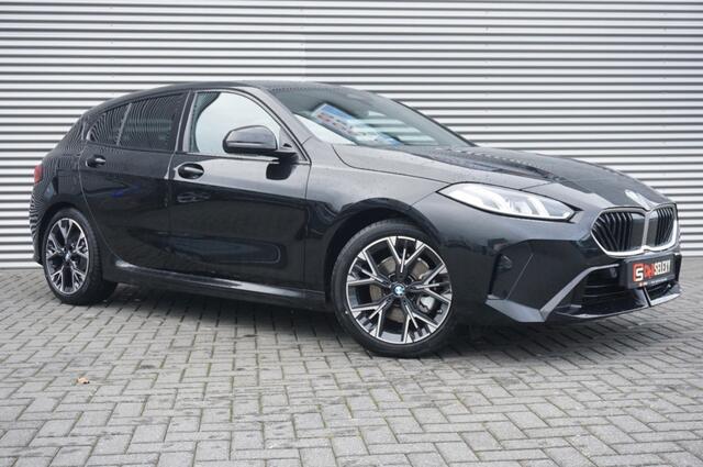 BMW 1-SERIE 120 M Sport Design Ed. NIEUWE AUTO | NED. AUTO | CAMERA
