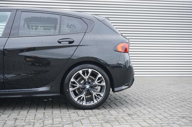 BMW 1-SERIE 120 M Sport Design Ed. NIEUWE AUTO | NED. AUTO | CAMERA