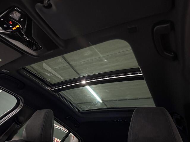 BMW 1-SERIE 120 | M-Sport Pro | Premium Pack | Driving Assistant | Panoramadak | Comfort Access