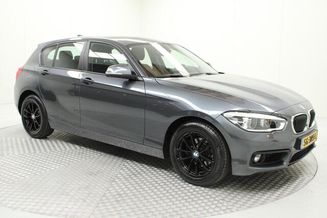 BMW 1-SERIE 118i Corporate Lease Executive | automaat | climate control | navi fullmap | afn. trekhaak | pdc achter | keyless | bluetooth | cruise