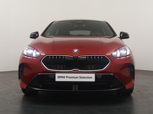 BMW 1-SERIE 120 M Sport Design Edition | M-Sport Pro | Head-Up | Comfort Access | Driving Assistant Plus | Harman Kardon | Panoramadak |