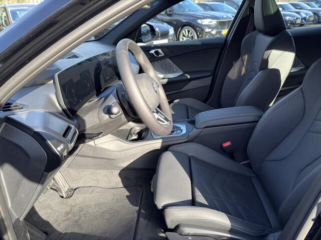 BMW 1-SERIE 120 | M-Sport Pro | Panorama | Head-Up | Stoelverw. + Stuur verw. | 19'' | Comfort Access