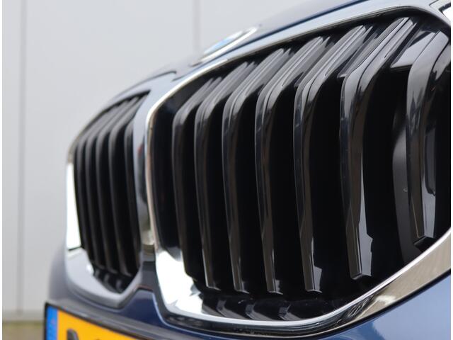 BMW 1-SERIE 118i Business Edition | Sportline | Navigatie | Sportstoelen | Org. NL