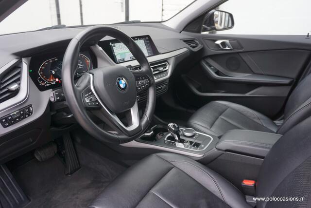 BMW 1-SERIE 118i High Exec Automaat | Carplay | DAB+ | LED | Dealer