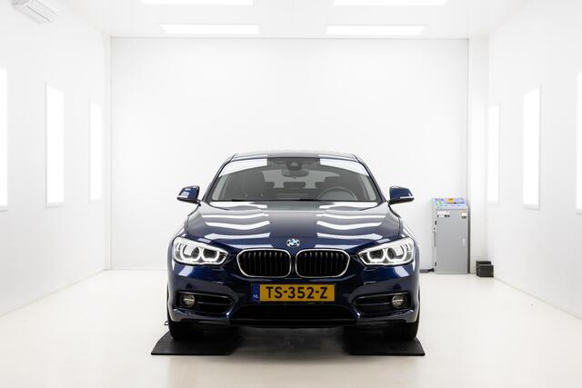 BMW 1-SERIE 118i High Executive, Sport Line, Uniek! LCI, Navi, Keyless, Leer, Automaat!