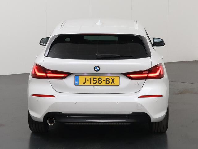 BMW 1-SERIE 118i Executive Edition Sport | Navigatie | Sportstoelen | DAB | Parkeersensoren | Climate Control | Cruise Control | Apple Carplay/Android Auto |