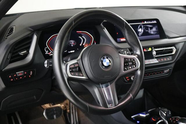 BMW 1-SERIE 118i High Executive Edition Clima | DAB | LED | Carplay | Leder | Cruise.