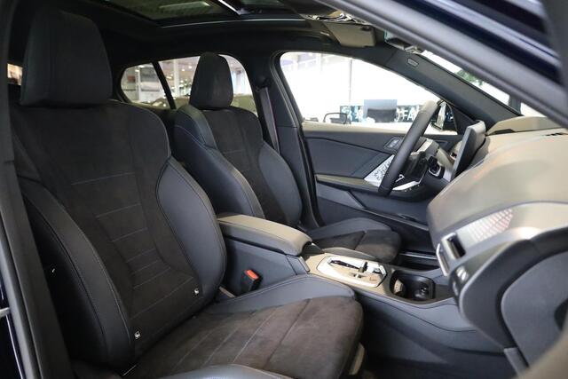 BMW 1-SERIE 120 M Sport Pro | Panoramadak | Head-Up | Driving Assistant Plus | 360 Camera
