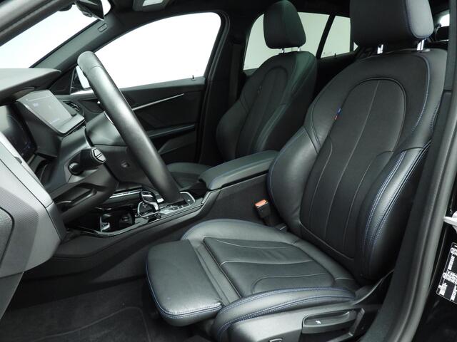 BMW 1-SERIE 5-deurs 118i | M-Sportpakket | LED | Leder | Navigatie | Schuifdak | Sportstoelen | Active cruise | DAB | Hifi speakers | Alu 19 inch