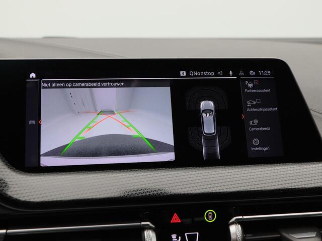 BMW 1-SERIE 118i 140 Pk High Executive Edition | M-Design | Stoelverwarming | Climatronic | Full LED | Navigatie | Virtual Cockpit | 19 Inch | 124.706 Km !!