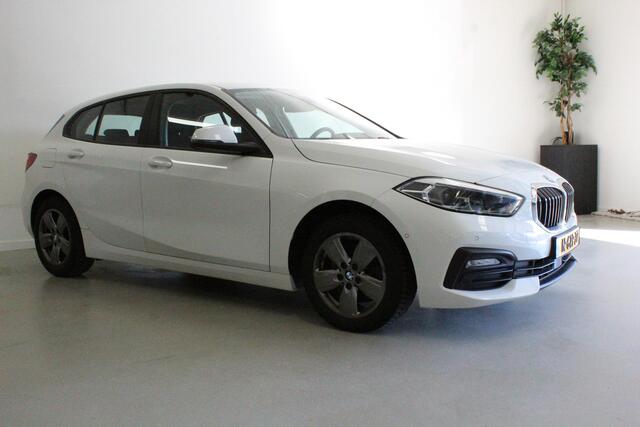 BMW 1-SERIE 116d Business Edition | DAB-RADIO | LED | CARPLAY | CAMERA | CRUISE | NAVIGATIE | STOEL-VERW |
