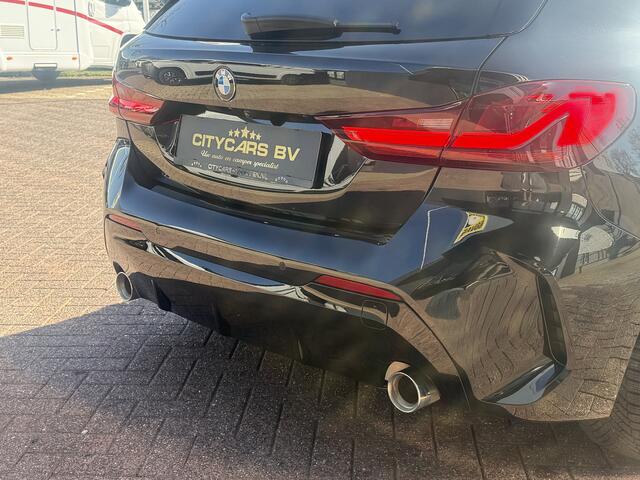BMW 1-SERIE 128ti M sport automaat 266 pk navi camera climate ctr cruise ctr harman kardon led sportstoelen dealer oh 1e eigenaar