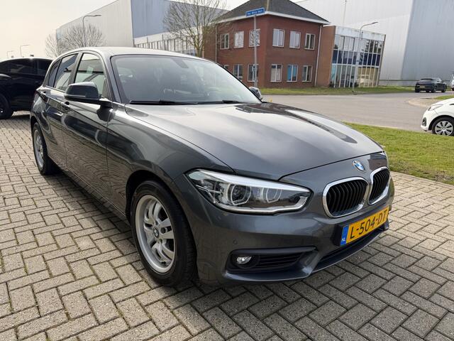 BMW 1-SERIE 118i Executive Stoelverwarming | Cruise