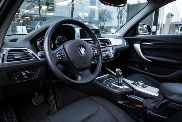 BMW 1-SERIE 118i Corporate Lease Executive Dealer Onderhouden | Stoelverwarming