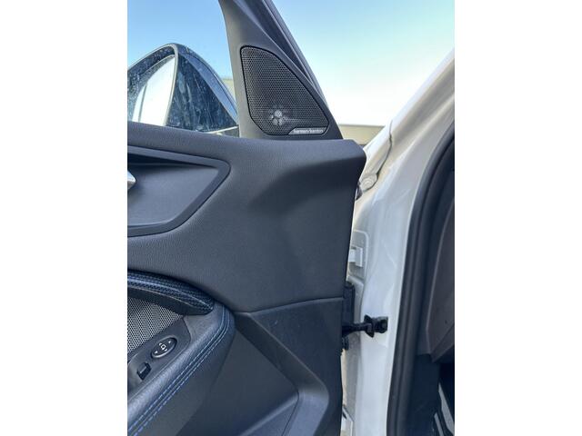 BMW 1-SERIE 118i High Executive OH contract tm 10/29 of 100k km HK S-Dak